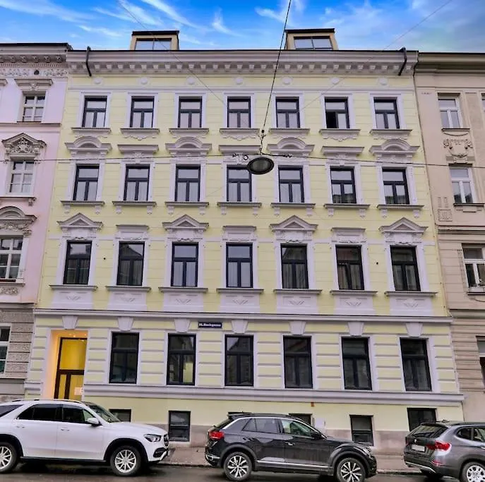 Vienna Lotus Apartments
