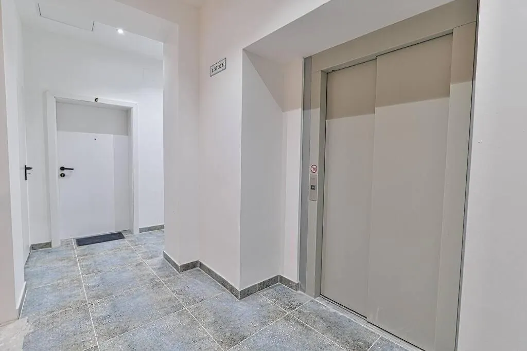 Vienna Lotus Apartments